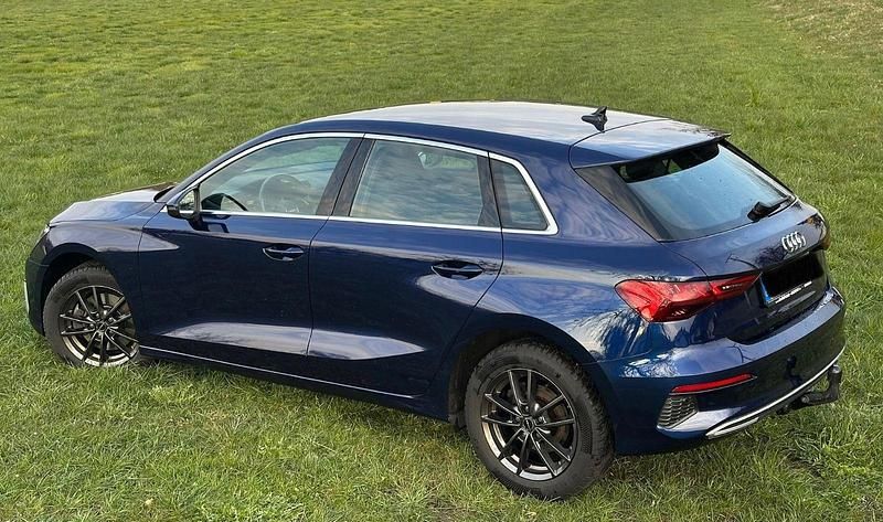 Gebraucht Audi A3 Advanced 110 PS (80 kW) 2021 Blau Limousine