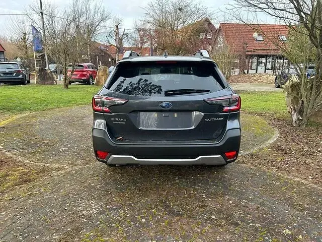 Neu Subaru Outback Platinum 169 PS (124 kW) 2026 Grau Limousine