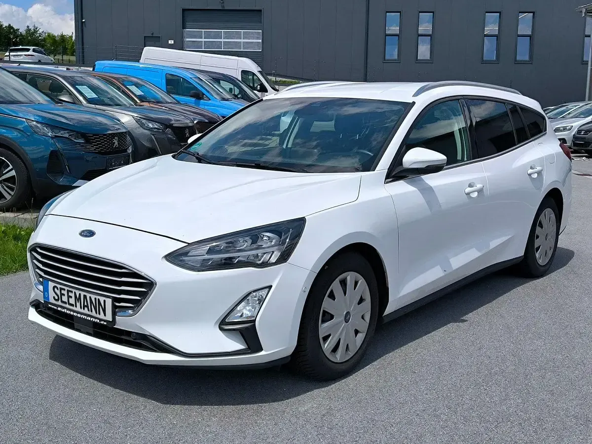 Gebraucht Ford Focus 120 PS (88 kW) 2021 Weiß Kombi