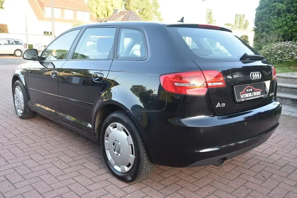 Gebraucht Audi A3 Attraction 90 PS (66 kW) 2009 Schwarz Kleinwagen