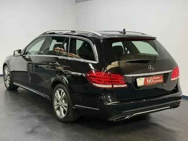 Gebraucht Mercedes E350 258 PS (189 kW) 2014 Obsidianschwarz Kombi