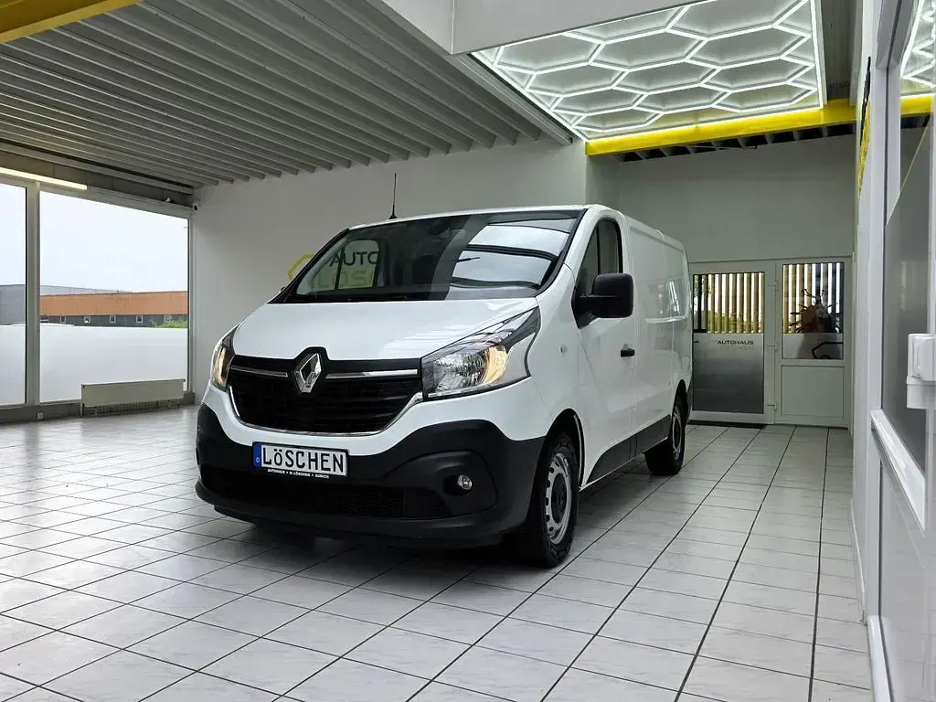 Gebraucht Renault Trafic Komfort 145 PS (106 kW) 2021 Gletscherweiß uni Van / Kleinbus