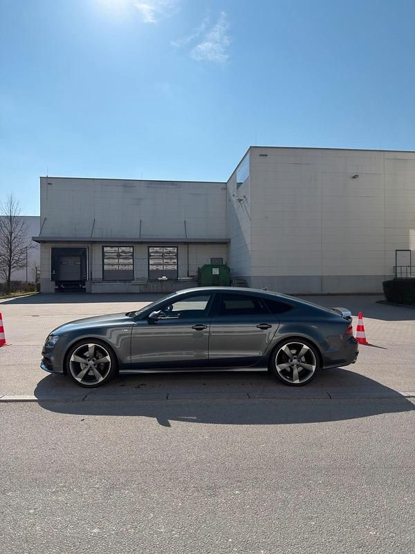 Gebraucht Audi A7 S-Line 313 PS (230 kW) 2013 Grau Kleinwagen