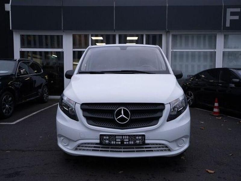 Second-hand Mercedes Vito 136 CP (100 kW) 2019 Alb Van