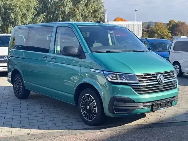 Usado VW Multivan 150 HP (110 kW) 2020 Andere Monovolume