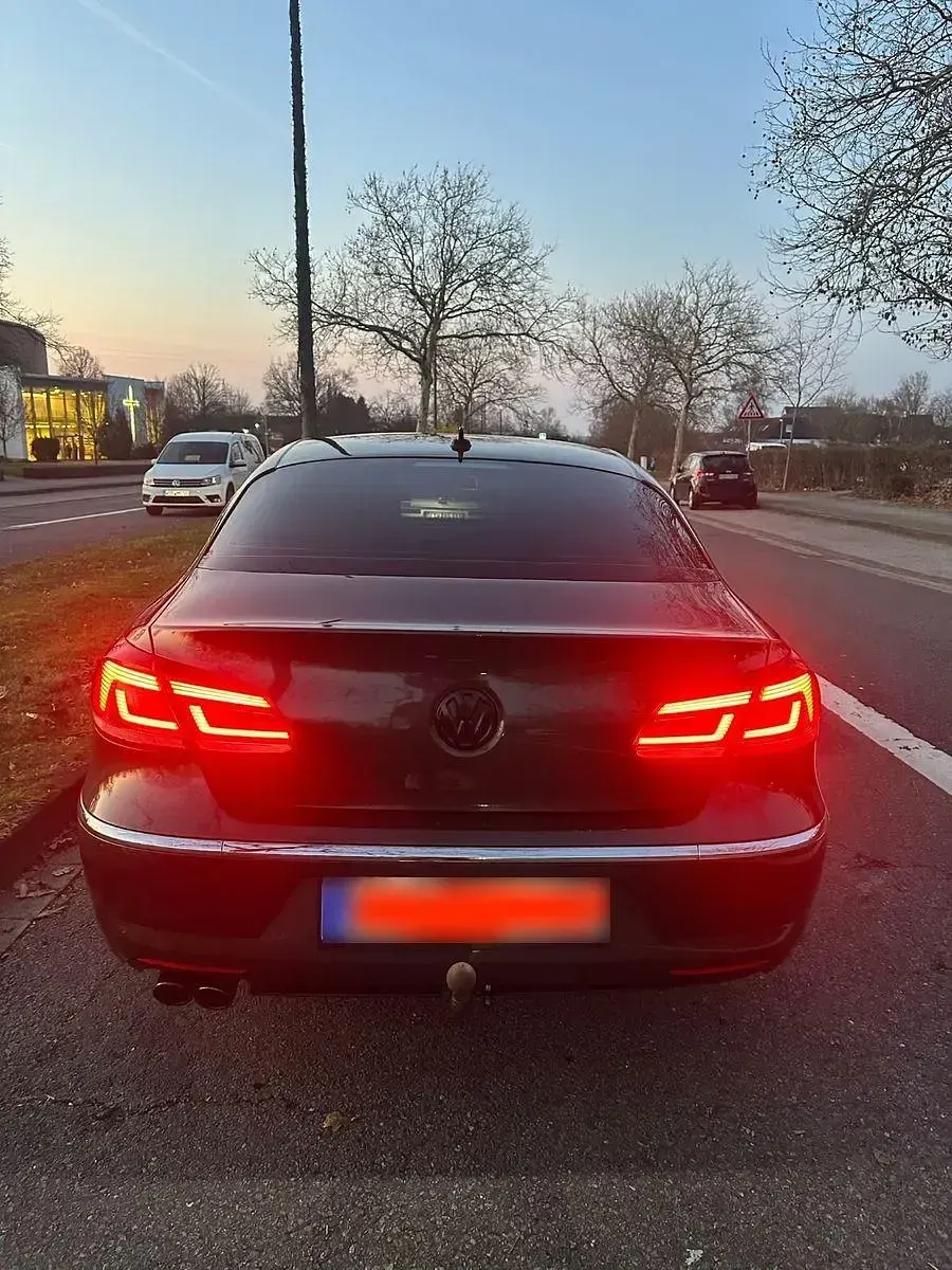Gebraucht VW CC 160 PS (117 kW) 2013 Braun Limousine
