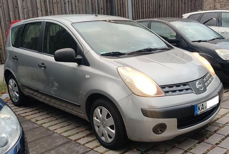 Gebraucht Nissan Note 88 PS (64 kW) 2006 Grau Kleinwagen