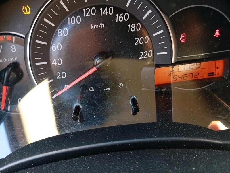 Gebraucht Nissan Micra 80 PS (58 kW) 2016 Rot Kleinwagen