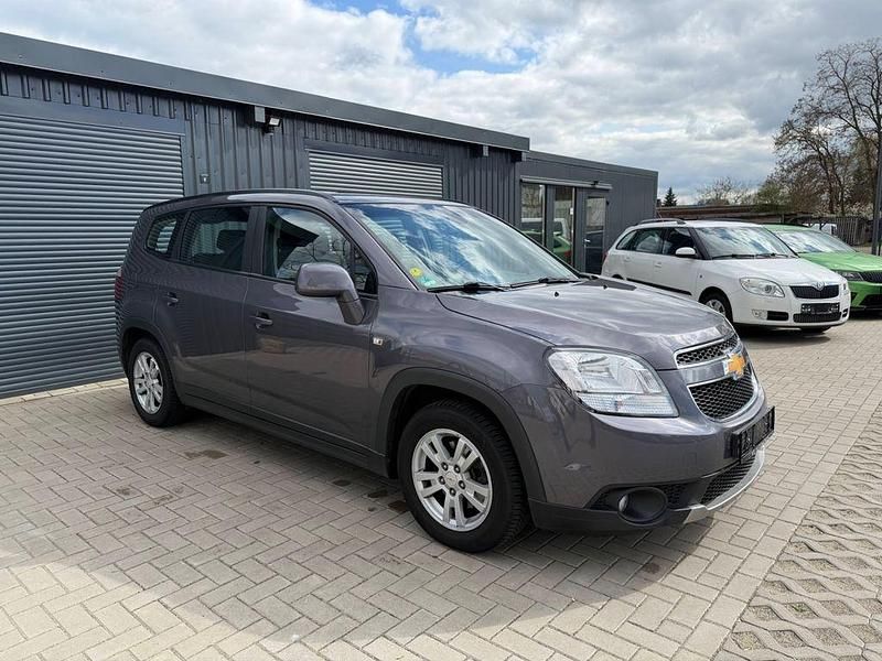 Gebraucht Chevrolet Orlando LT 141 PS (103 kW) 2011 Grau Van / Kleinbus