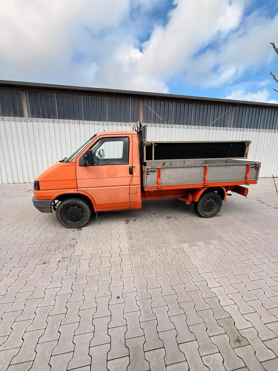 Gebraucht VW T4 58 PS (42 kW) 1991 Orange Van