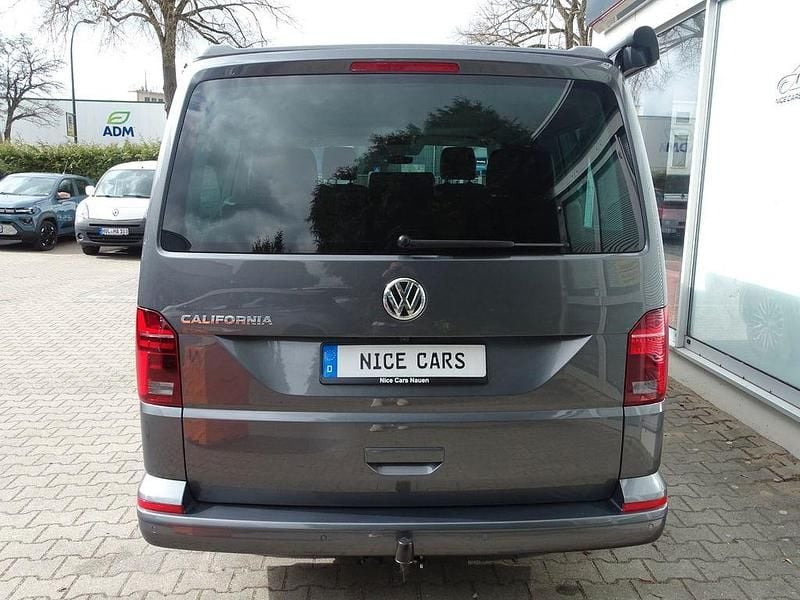 Gebraucht VW California Beach 204 PS (150 kW) 2022 Grau Van