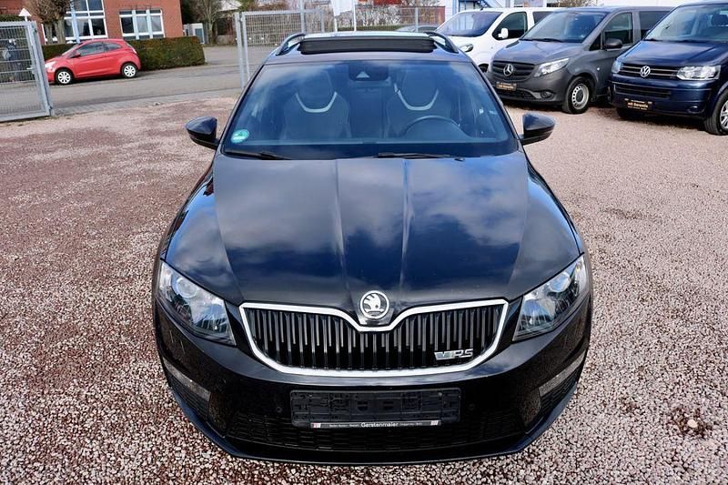 Gebraucht Skoda Octavia RS 184 PS (135 kW) 2015 Schwarz Kleinwagen