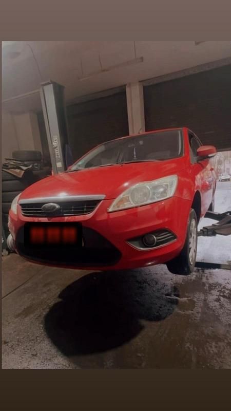 Gebraucht Ford Focus 125 PS (91 kW) 2009 Kleinwagen