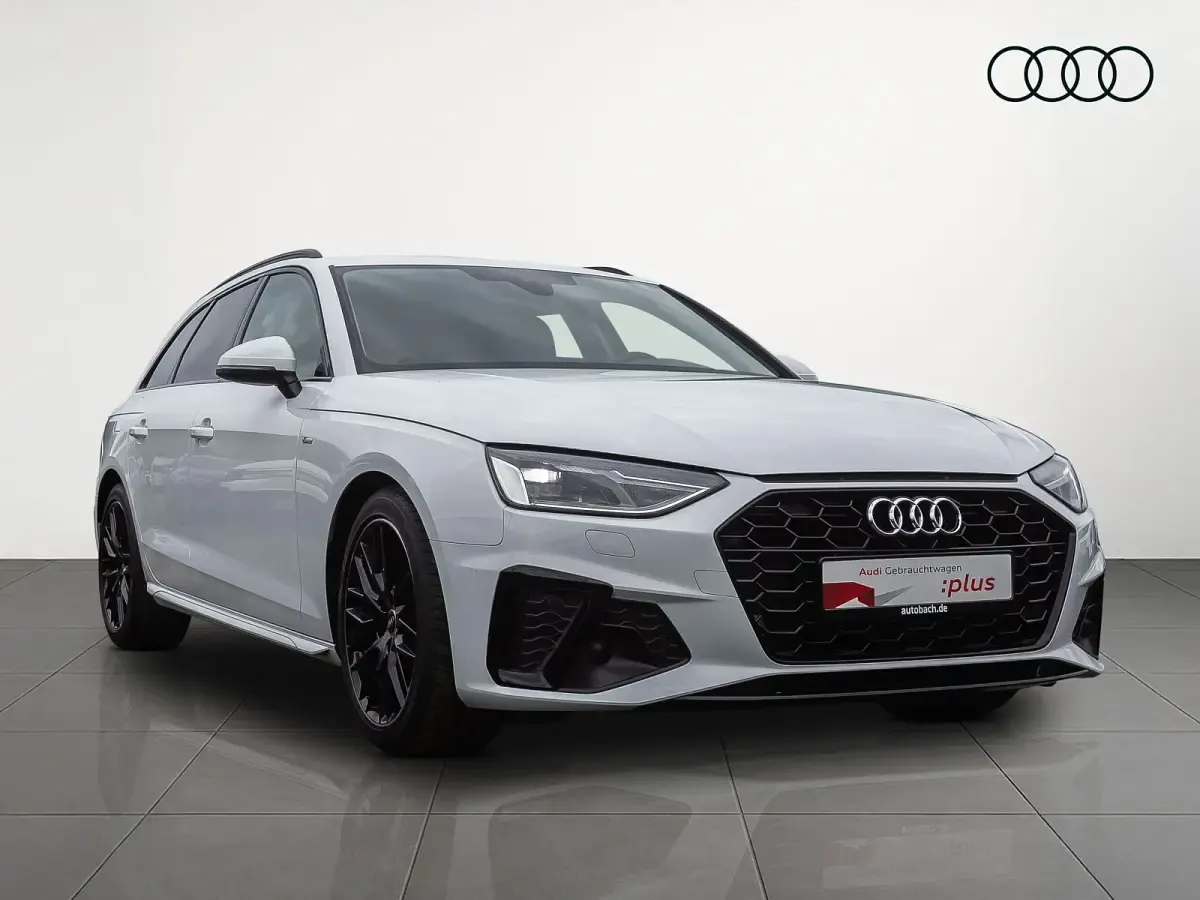 Używany Audi A4 S-Line 163 KM (119 kW) 2023 Biały Kombi