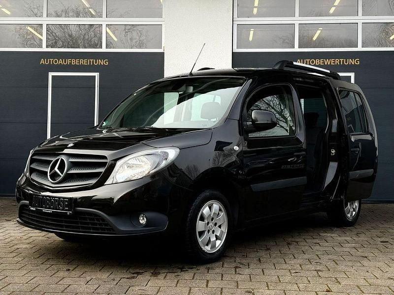 Schwarz Gebraucht 2015 Mercedes Citan 109 Kombi | 11.890 € (Fairer Preis) - Bild 1/4