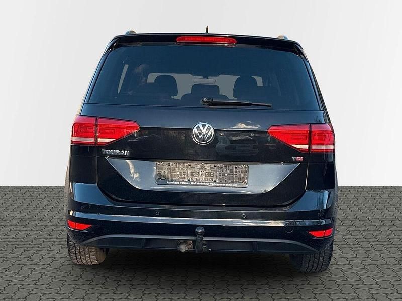 Gebraucht VW Touran 116 PS (85 kW) 2017 Schwarz Van / Kleinbus