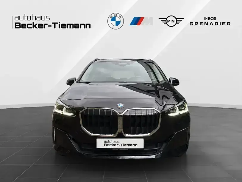 Używany BMW 220 Active Tourer Efficient Dynamics 156 KM (114 kW) 2025 Czarny Minivan