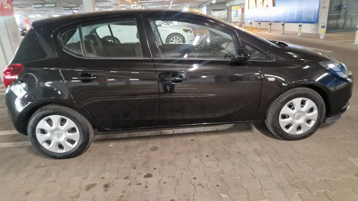 Gebraucht Opel Corsa Color Edition 90 PS (66 kW) 2017 Schwarz Kleinwagen