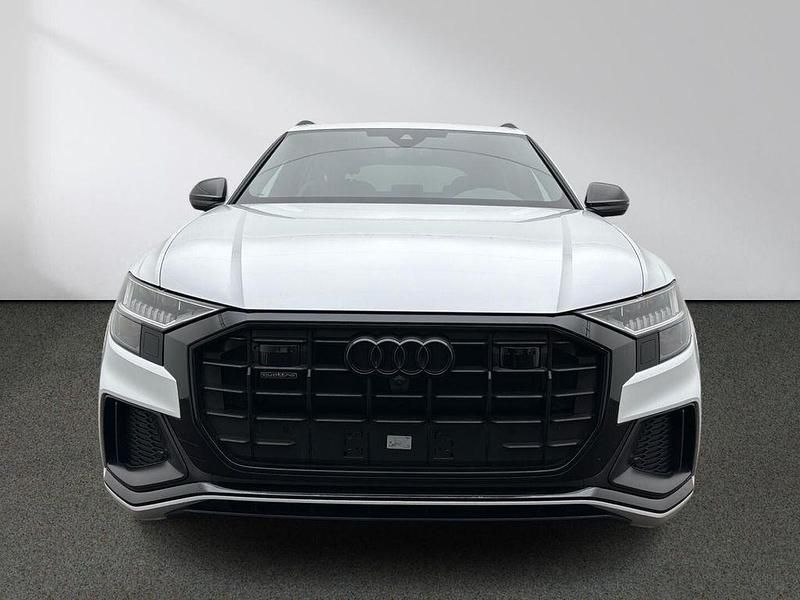 Gebraucht Audi Q8 Competition 286 PS (210 kW) 2023 Gletscherweiß metallic SUV