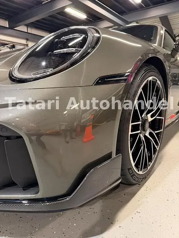 Neu Porsche 992 711 PS (522 kW) 2026 Grün Cabrio