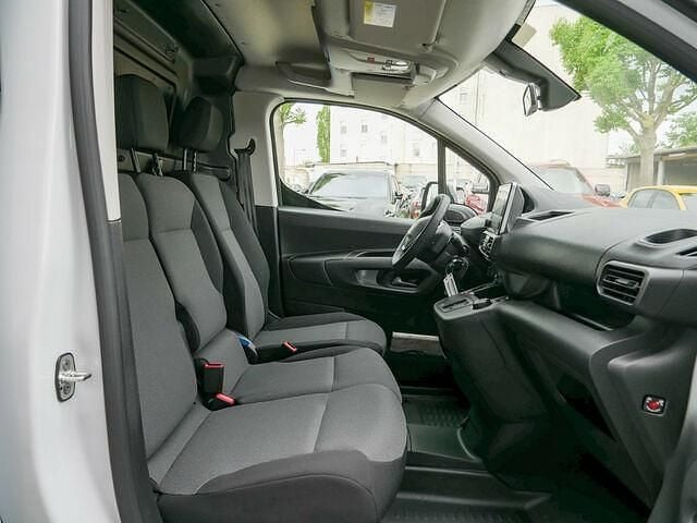 Gebraucht Peugeot E-Partner Premium 100 kW (136 PS) 2023 Weiss Van / Kleinbus