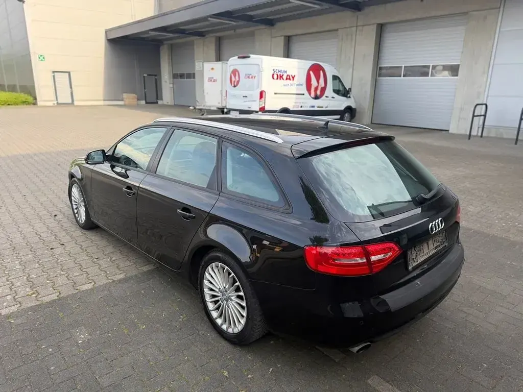 Gebraucht Audi A4 Ambiente 204 PS (150 kW) 2014 Schwarz Kombi