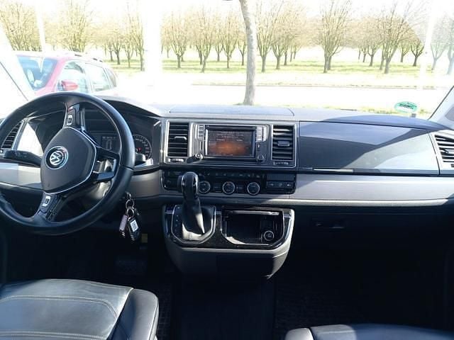 Gebraucht VW T6 Comfortline 204 PS (150 kW) 2018 Reflexsilber metallic reflexsilber metallic Van