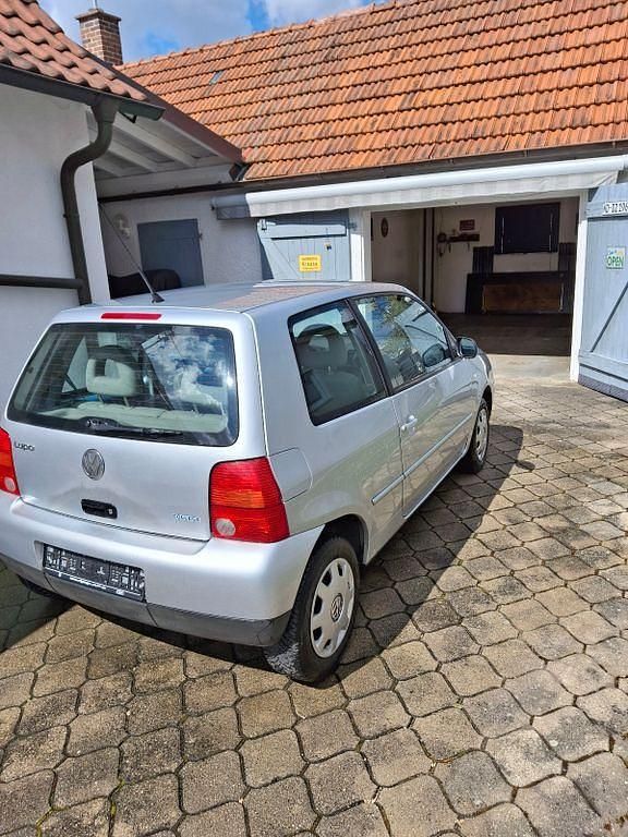 Brugt VW Lupo Comfortline 50 HK (36 kW) 2001 Sølv Hatchback