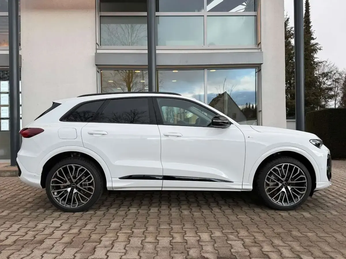 Gebraucht Audi Q5 Business 204 PS (150 kW) 2026 Weiß SUV