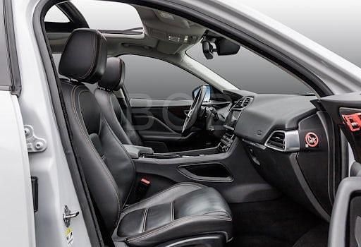 Gebraucht Jaguar F-Pace Prestige 340 PS (250 kW) 2017 Yulong white (weiß) SUV