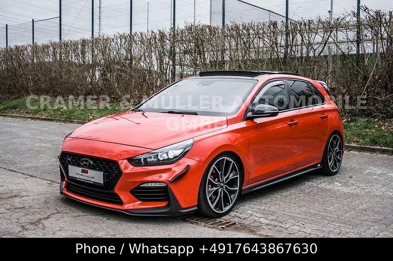 Gebraucht Hyundai i30 275 PS (202 kW) 2019 Rot Limousine