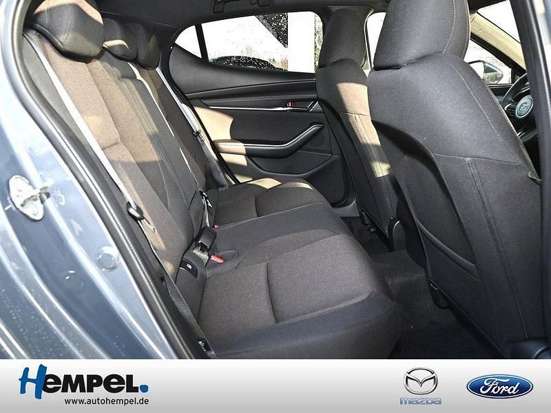 Neu Mazda 3 140 PS (102 kW) 2026 Grau Limousine