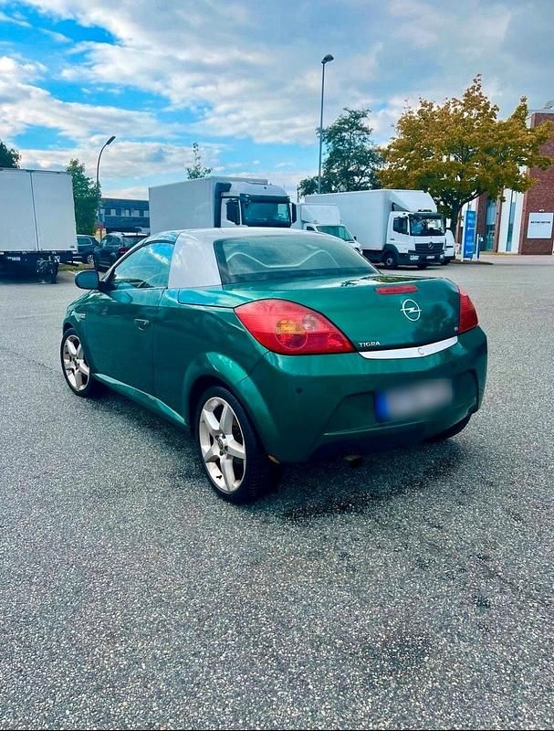 Gebraucht Opel Tigra 125 PS (91 kW) 2005 Grün Cabrio