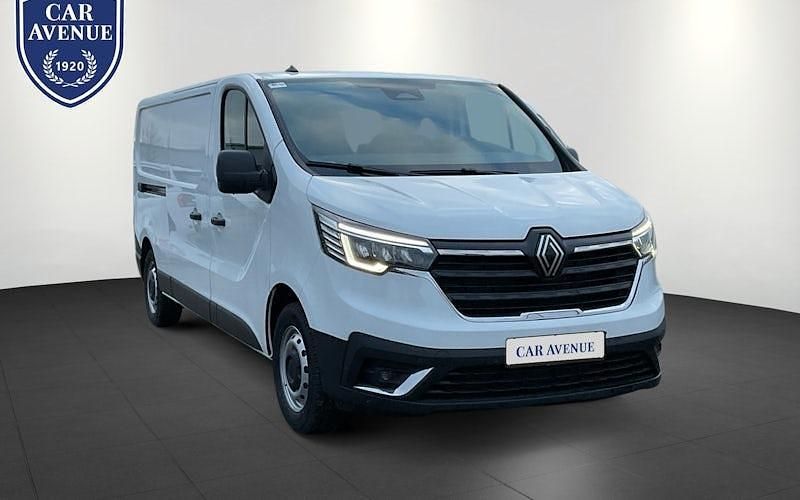 Neu Renault Trafic Komfort 131 PS (96 kW) 2025 Weiß Van / Kleinbus