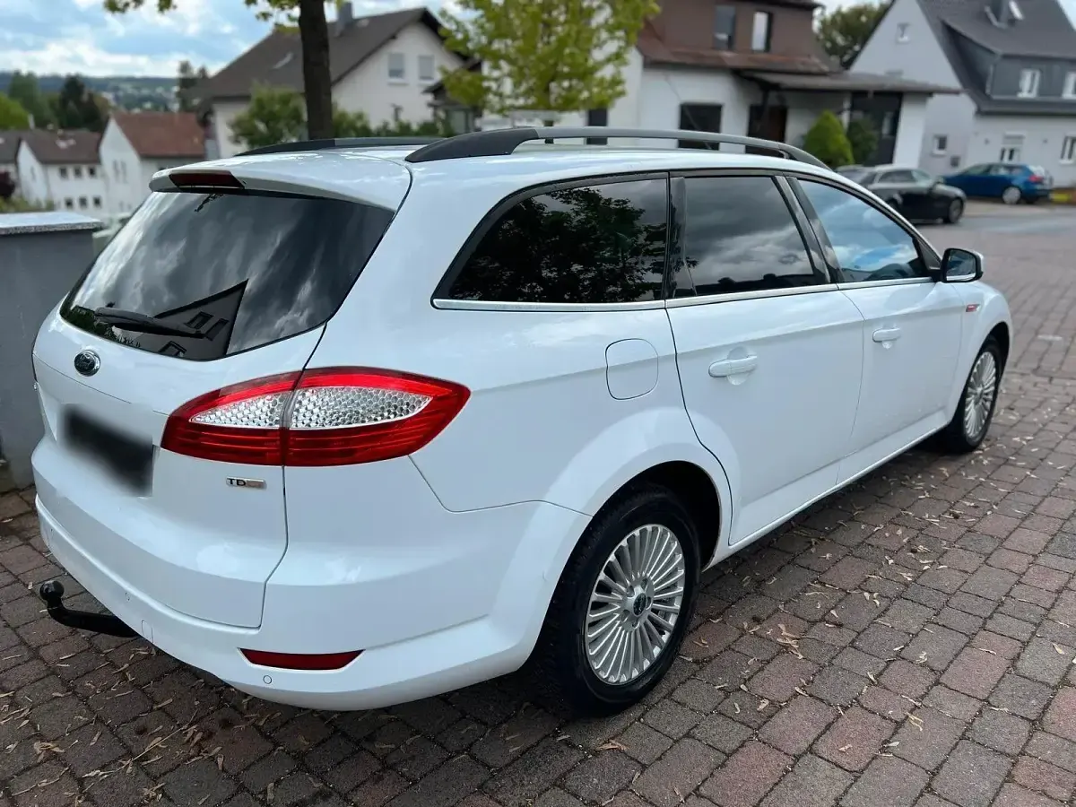 Używany Ford Mondeo Titanium 140 KM (102 kW) 2009 Biały Kombi