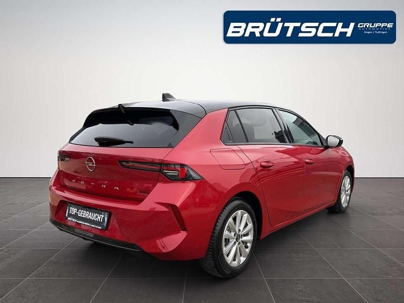 Gebraucht Opel Astra Elegance 131 PS (96 kW) 2024 Peperoncino red Limousine