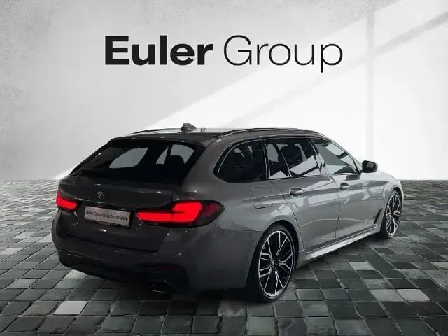 Gebraucht BMW 540 Performance 340 PS (250 kW) 2023 Grau Kombi