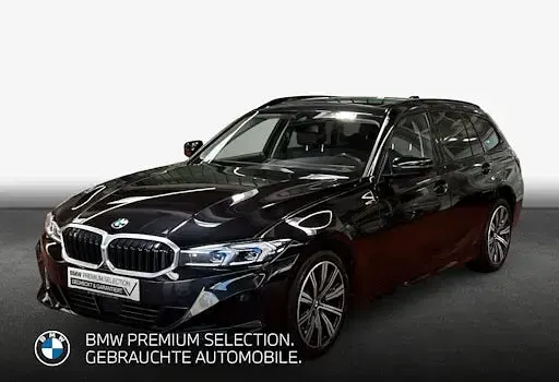 Gebraucht BMW 320 Sport Line 190 PS (139 kW) 2023 Saphirschwarz metallic Kombi