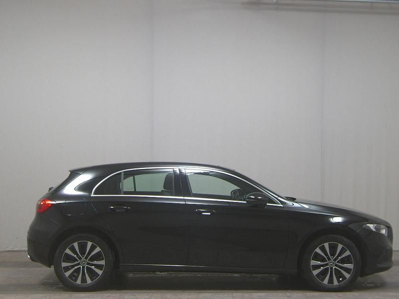 Gebraucht Mercedes A250 218 PS (160 kW) 2022 Schwarz Limousine