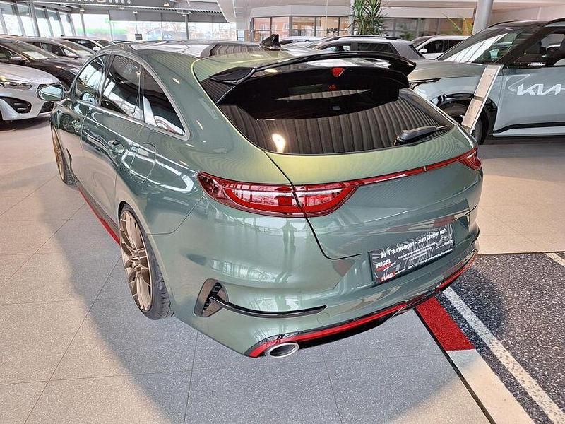 Gebraucht Kia ProCeed Sport 204 PS (150 kW) 2023 Experience green met. Kombi