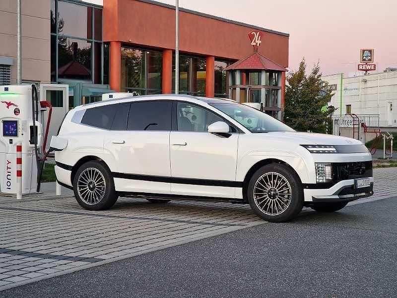 Gebraucht Hyundai Ioniq 9 225 kW (307 PS) 2025 Weiß SUV