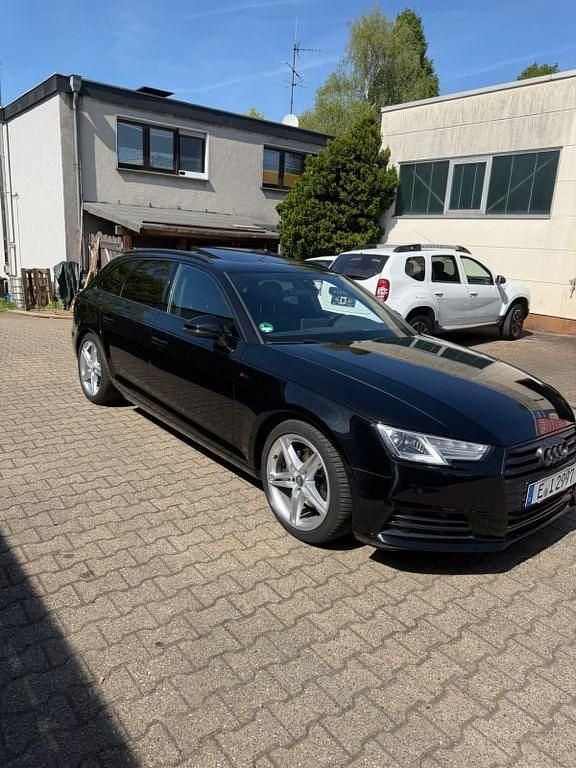 Second-hand Audi A4 Design 190 CP (139 kW) 2017 Negru Break