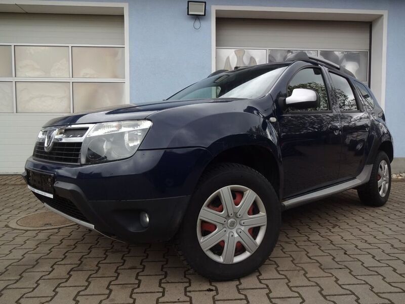 Blau Gebraucht 2012 Dacia Duster Prestige SUV | 8.550 € (Teuer) - Bild 1/4