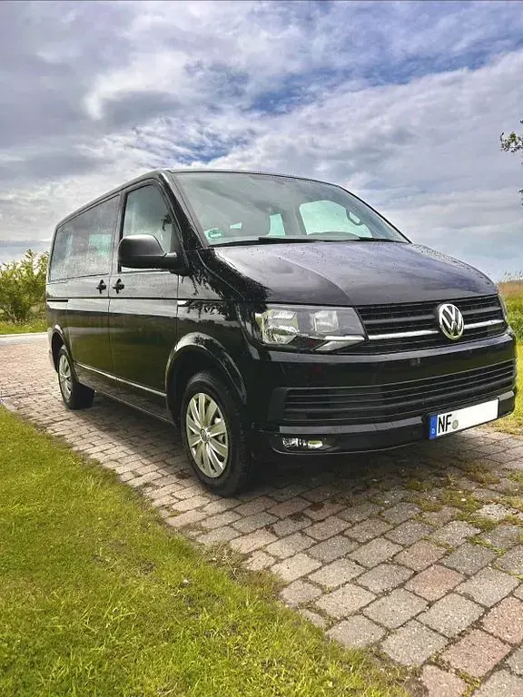 Używany VW T6 150 KM (110 kW) 2017 Czarny Van