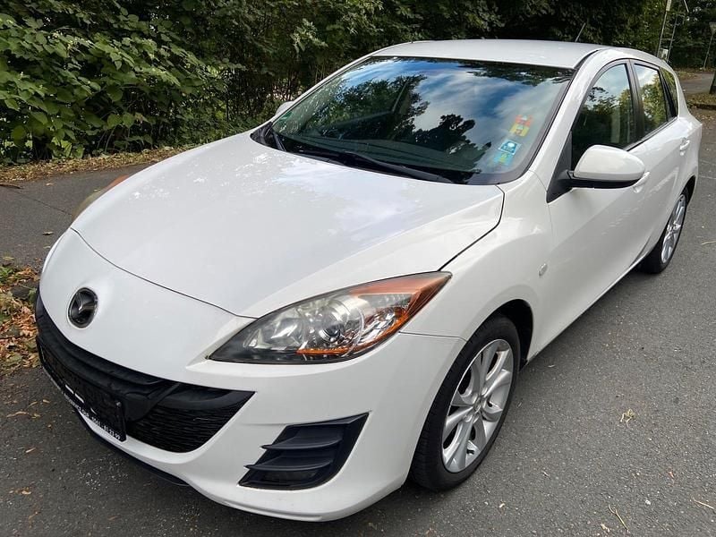 Weiß Gebraucht 2011 Mazda 3 Kleinwagen | 4.800 € (Guter Preis) - Bild 1/4