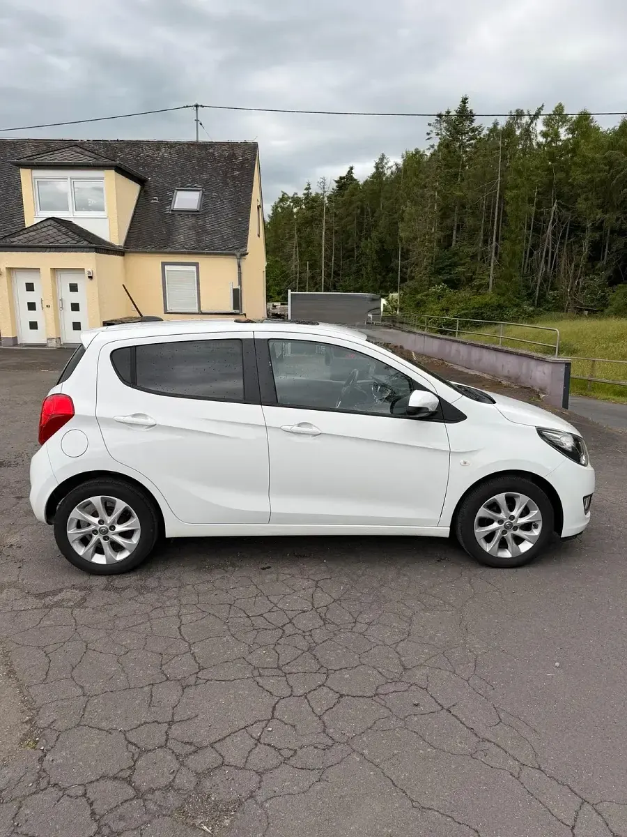 Gebraucht Opel Karl 75 PS (55 kW) 2016 Weiß Kleinwagen