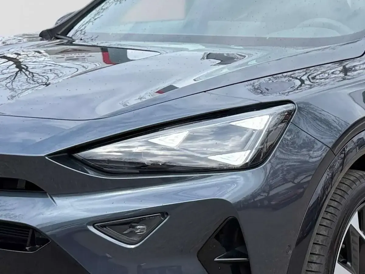 Neu Cupra Formentor 204 PS (150 kW) 2026 "magnetic tech" SUV