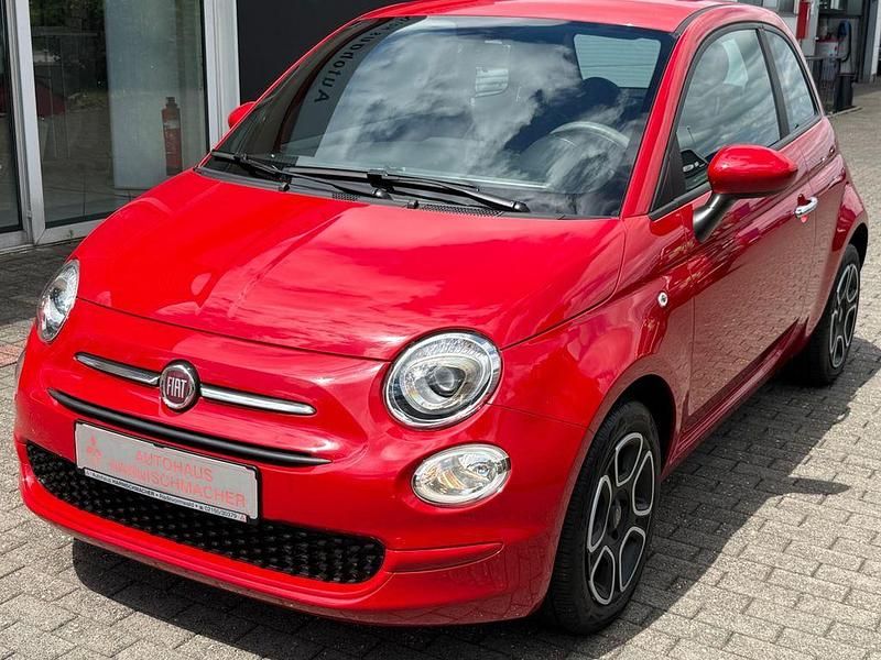 Rot Gebraucht 2022 Fiat 500 Club Kleinwagen | 11.490 € (Fairer Preis) - Bild 1/4