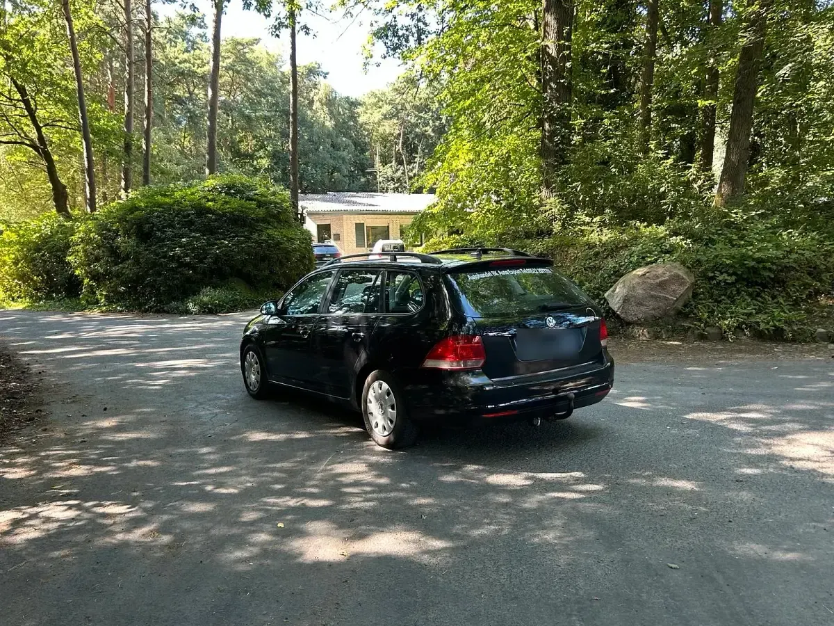 Gebraucht VW Golf VI 105 PS (77 kW) 2009 Schwarz Kleinwagen