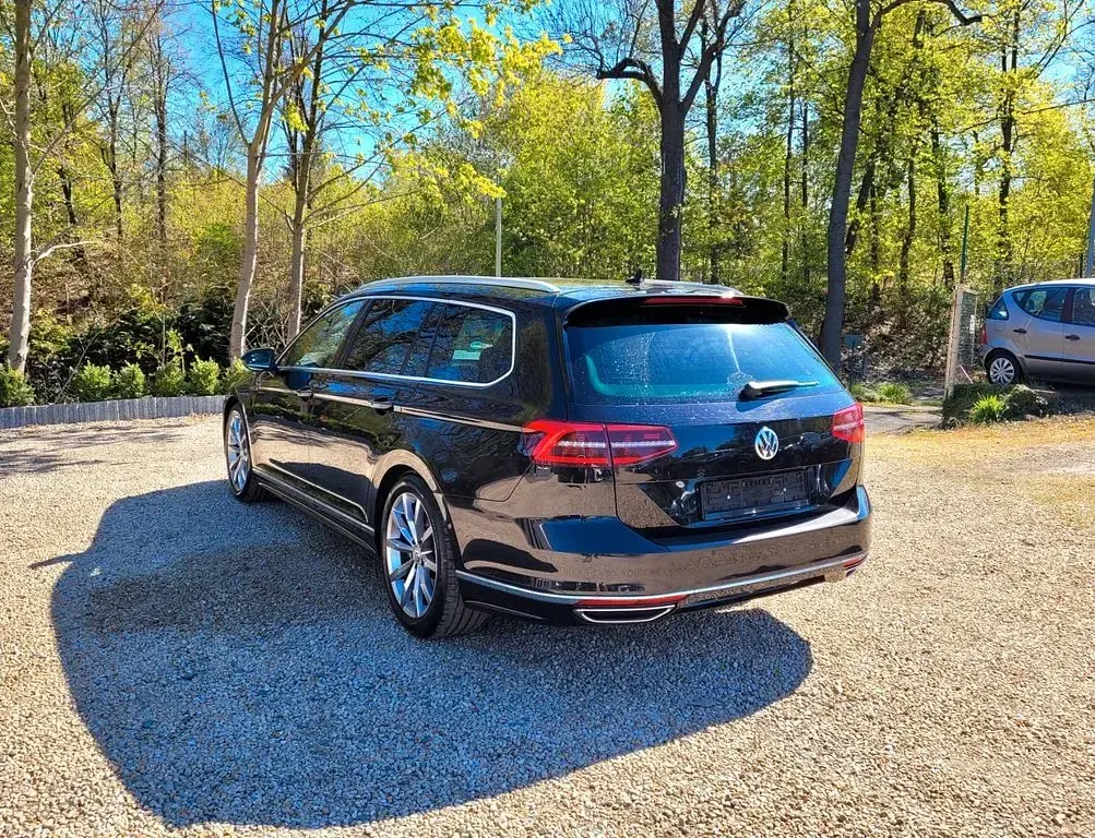 Gebraucht VW Passat Highline 239 PS (175 kW) 2015 Schwarz Kombi